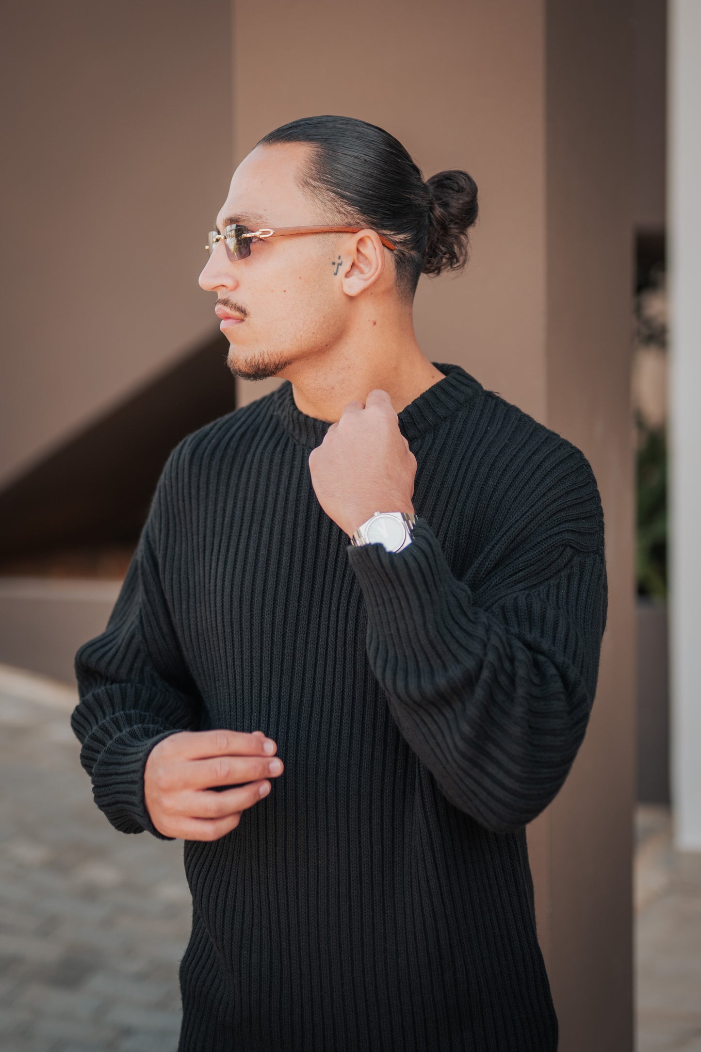Black Knitted - Long Sleeve