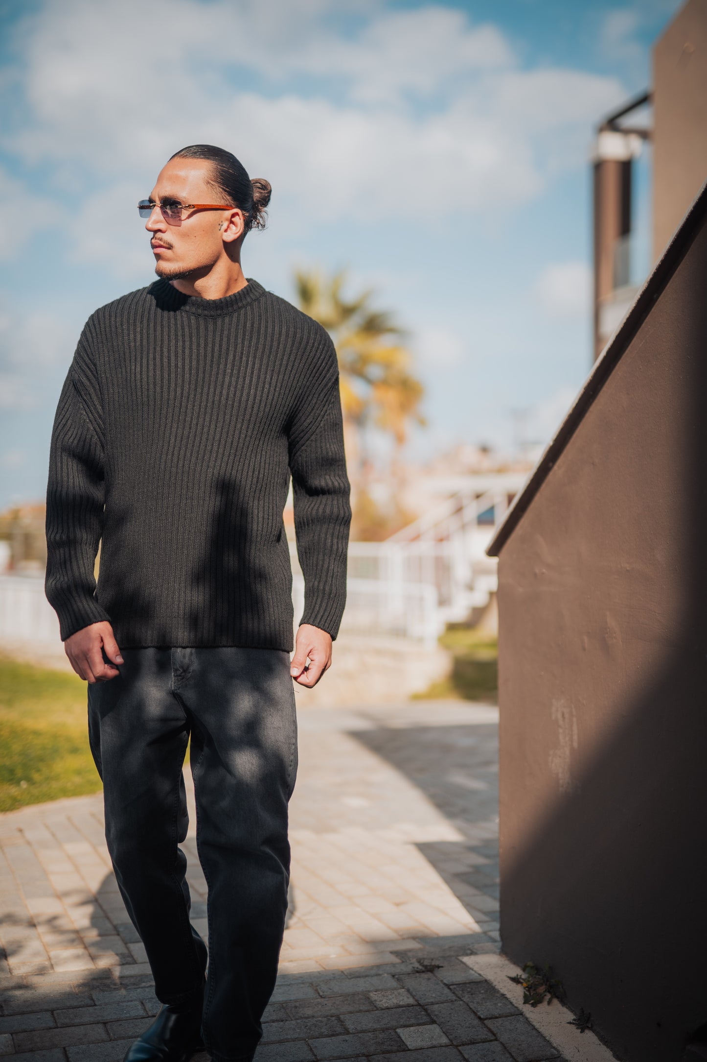 Black Knitted - Long Sleeve