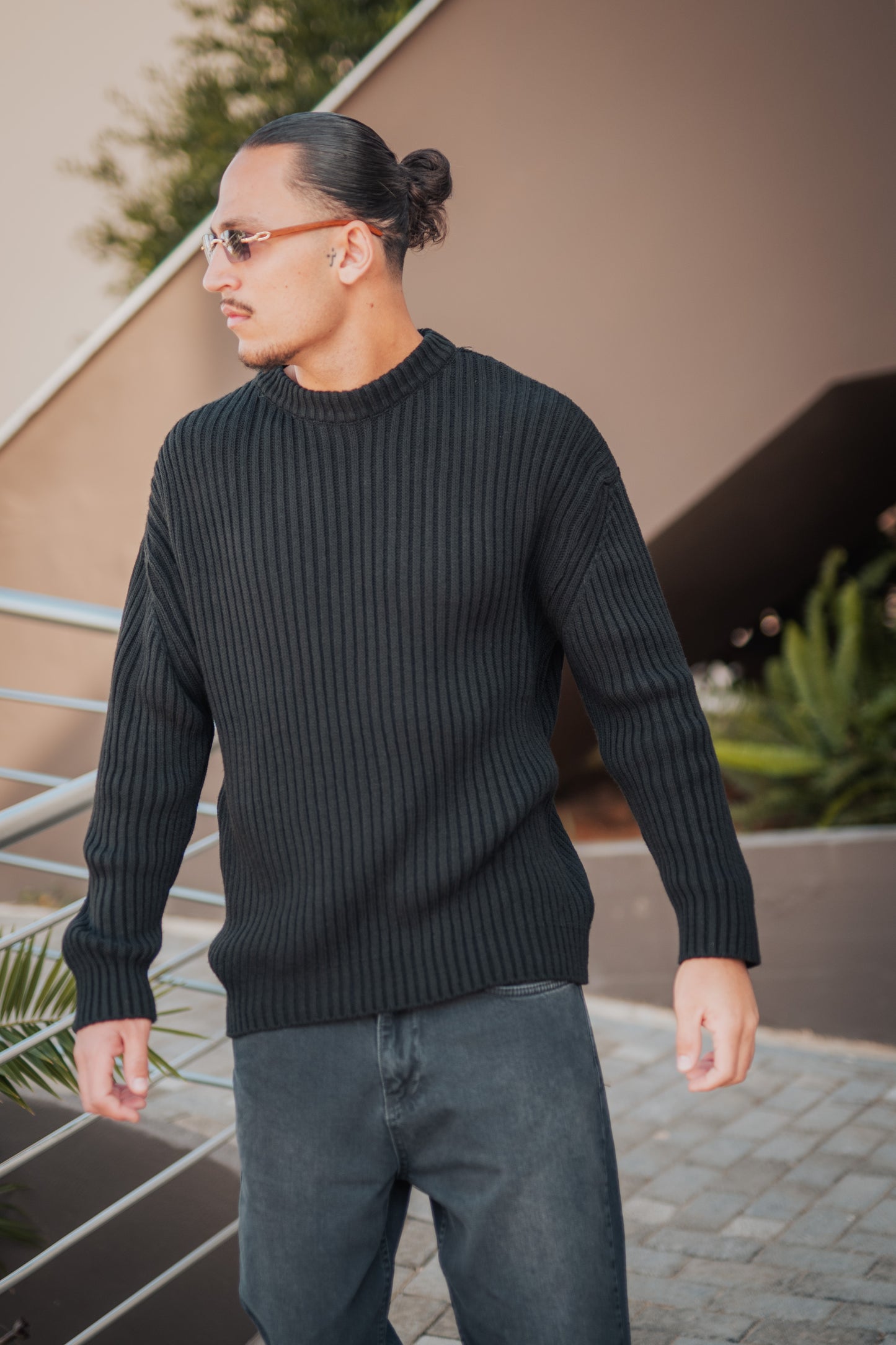 Black Knitted - Long Sleeve