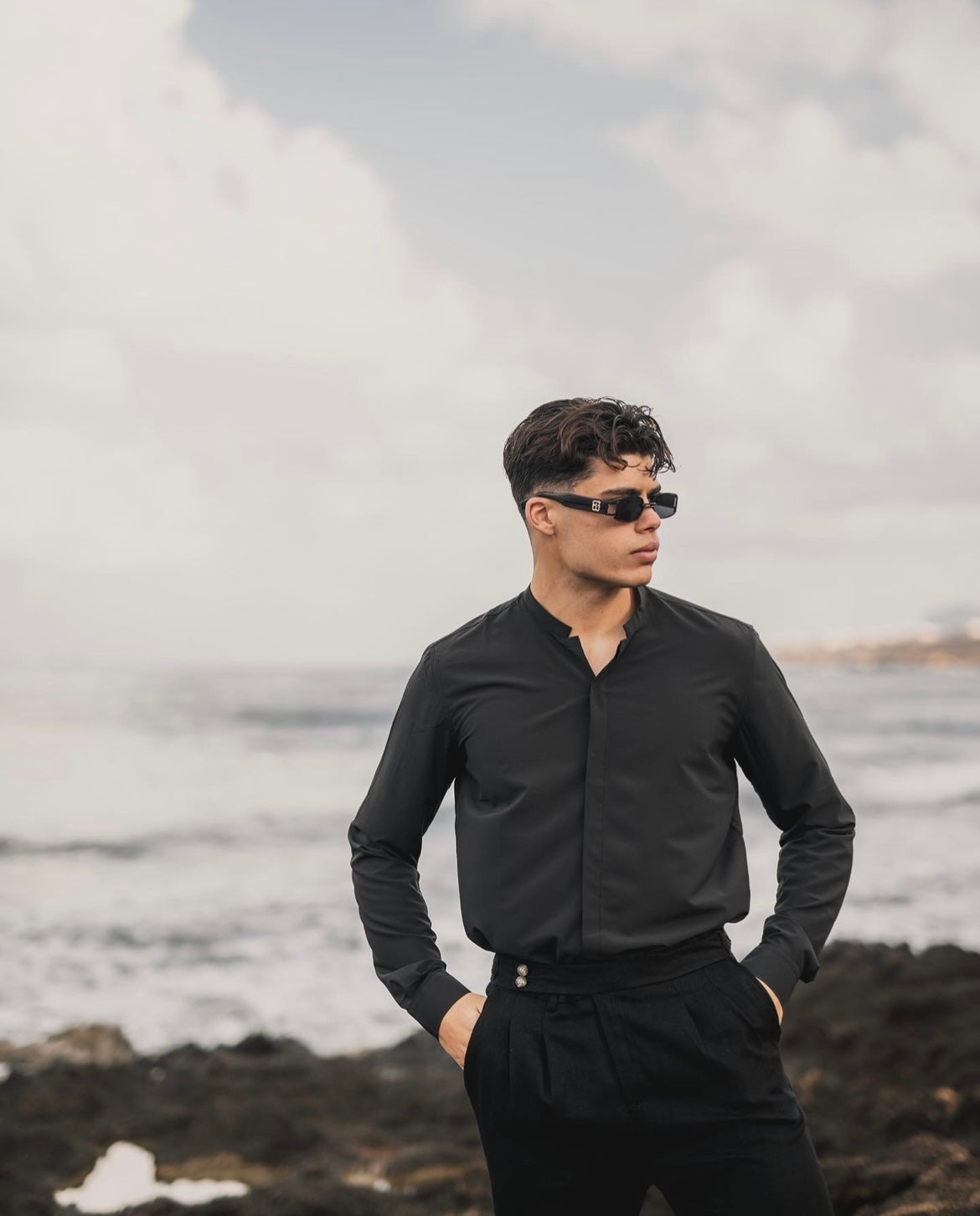 Cartel Black InvisIble Buttons - Shirt