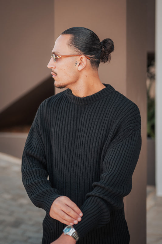 Black Knitted - Long Sleeve